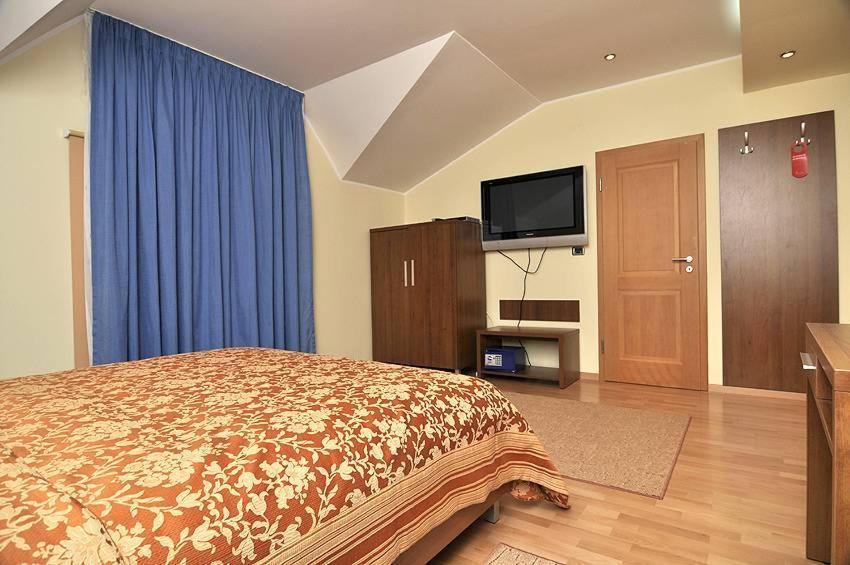 Villa Vitoria Giroc Habitación foto