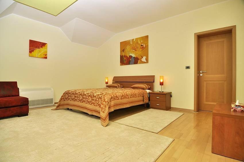 Villa Vitoria Giroc Habitación foto
